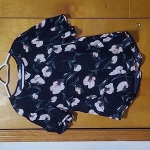 NWOT Callabie Top - Size M